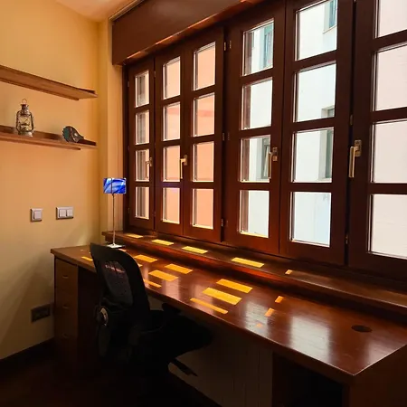 Semesterbostad Vivienda En Frente Al Mar Gijón